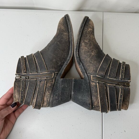 Circle G by Corral Distressed Western Bootie Harness Concho Buckle Cowgirl Sz 9M - Picture 8 of 12